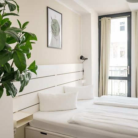 Fantastic 2 Bedroom Apartment Берлин Екстериор снимка
