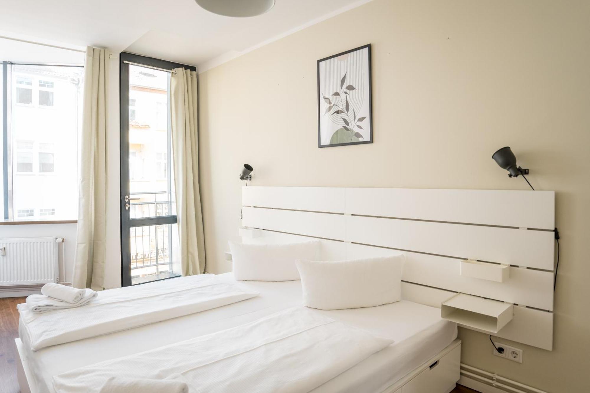 Fantastic 2 Bedroom Apartment Берлин Екстериор снимка