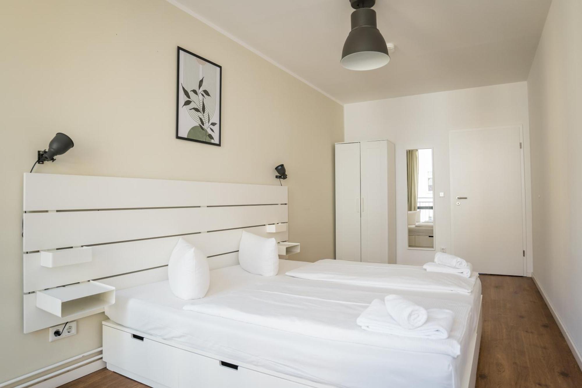 Fantastic 2 Bedroom Apartment Берлин Екстериор снимка